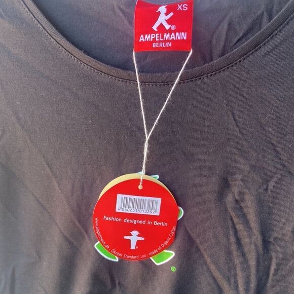 AMPELMANN Berlin Graphics Black Tshirt - Women's XS - Picture 4 of 7